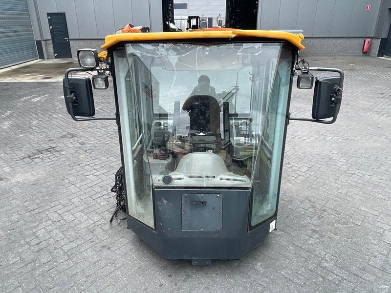 Hyundai HL757-7A-71LB-12012 / 71LB-12013 /71LB-12014-Cabin - Kabina a interiér pro Stavební technika: obrázek 2 Hyundai HL757-7A-71LB-12012 / 71LB-12013 /71LB-12014-Cabin - Kabina a interiér pro Stavební technika: obrázek 2