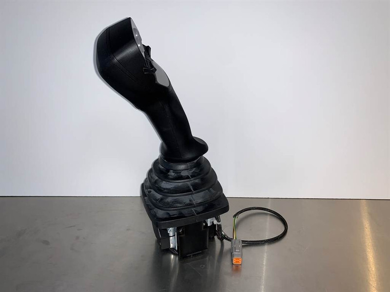 JLG 3006H-Elobau-J4C6ASS00GA0065J-Joystick - Elektrický systém pro Stavební technika: obrázek 2 JLG 3006H-Elobau-J4C6ASS00GA0065J-Joystick - Elektrický systém pro Stavební technika: obrázek 2