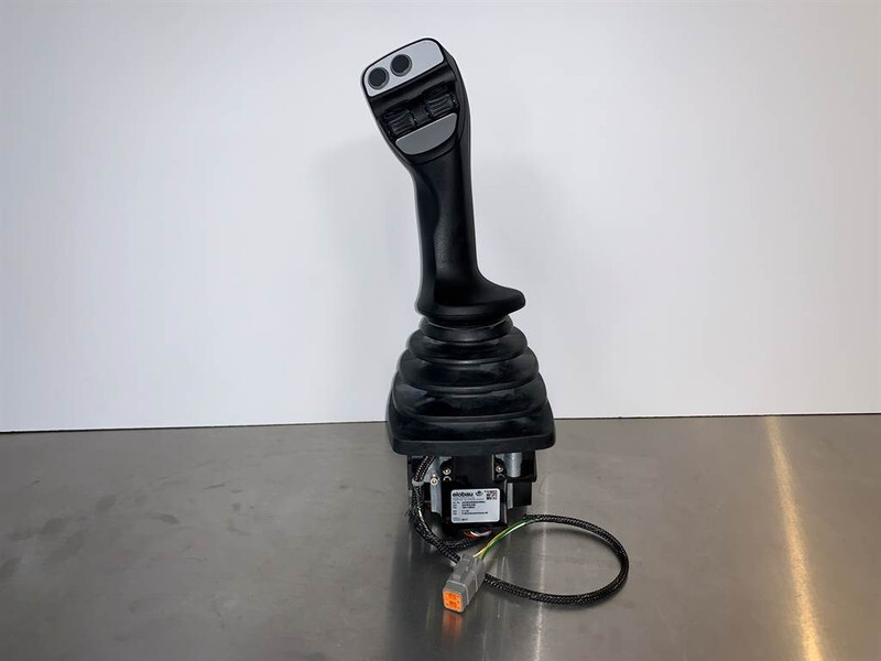 JLG 3006H-Elobau-J4C6ASS00GA0065J-Joystick - Elektrický systém pro Stavební technika: obrázek 1 JLG 3006H-Elobau-J4C6ASS00GA0065J-Joystick - Elektrický systém pro Stavební technika: obrázek 1
