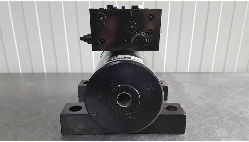 JLG - Helac L20-15-S - Rotary actuator/Drehantrieb - Hydraulika: obrázek 3 JLG - Helac L20-15-S - Rotary actuator/Drehantrieb - Hydraulika: obrázek 3