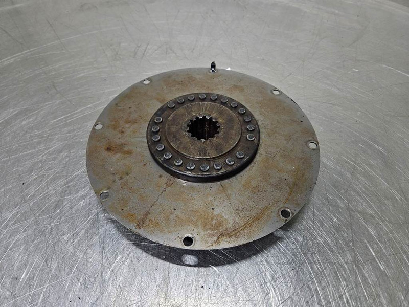 John Deere 4028082 - Pump drive plate/Flange couplings - Motor pro Stavební technika: obrázek 2 John Deere 4028082 - Pump drive plate/Flange couplings - Motor pro Stavební technika: obrázek 2