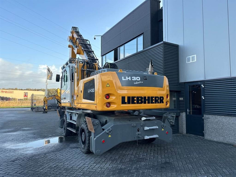 Liebherr LH 30 M - Překládkové rypadlo: obrázek 4 Liebherr LH 30 M - Překládkové rypadlo: obrázek 4