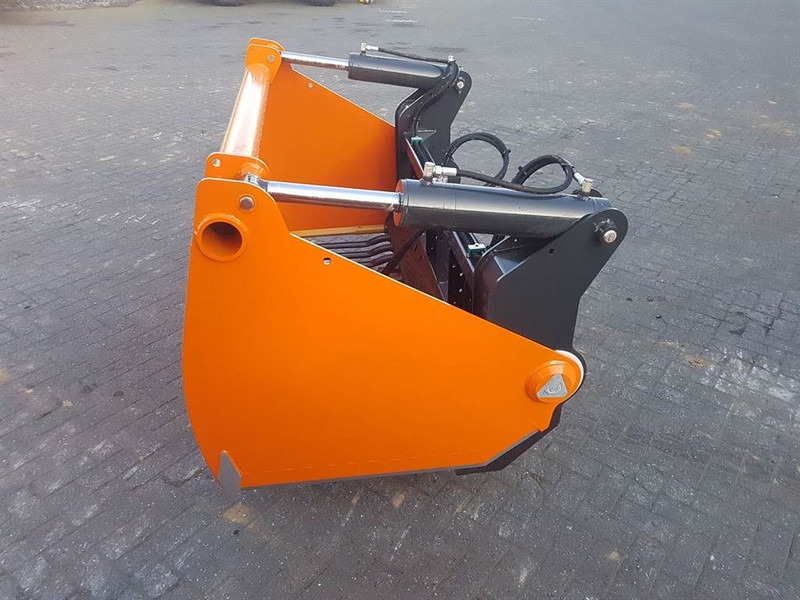 MAMMUT SC195M - Silage cutter/Silageschneider/Kuilhapper - Technika na siláž: obrázek 3 MAMMUT SC195M - Silage cutter/Silageschneider/Kuilhapper - Technika na siláž: obrázek 3