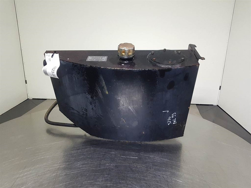 Manitou 160ATJ - Tank/Behälter/Reservoir - Hydraulika pro Stavební technika: obrázek 1 Manitou 160ATJ - Tank/Behälter/Reservoir - Hydraulika pro Stavební technika: obrázek 1