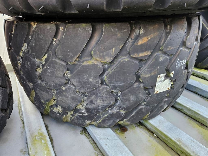 Michelin 600/65R25 - Tyre/Reifen/Band - Pneumatiky a ráfky pro Stavební technika: obrázek 5 Michelin 600/65R25 - Tyre/Reifen/Band - Pneumatiky a ráfky pro Stavební technika: obrázek 5