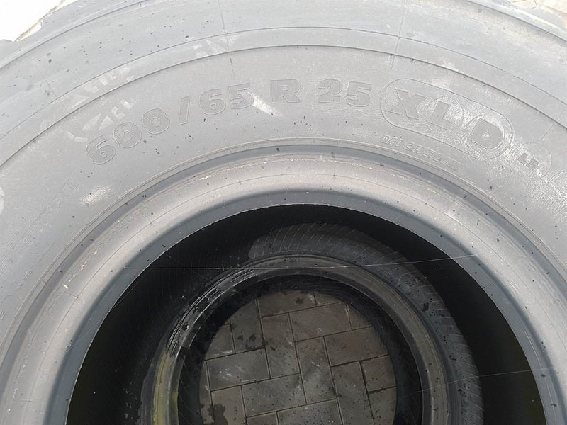 Michelin 600/65R25 - Tyre/Reifen/Band - Pneumatiky a ráfky pro Stavební technika: obrázek 4 Michelin 600/65R25 - Tyre/Reifen/Band - Pneumatiky a ráfky pro Stavební technika: obrázek 4