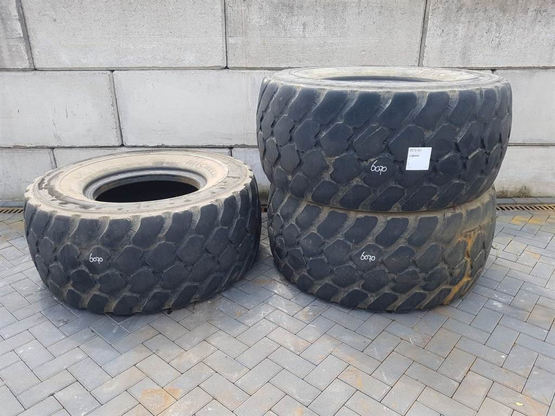Michelin 600/65R25 - Tyre/Reifen/Band - Pneumatiky pro Stavební technika: obrázek 1 Michelin 600/65R25 - Tyre/Reifen/Band - Pneumatiky pro Stavební technika: obrázek 1
