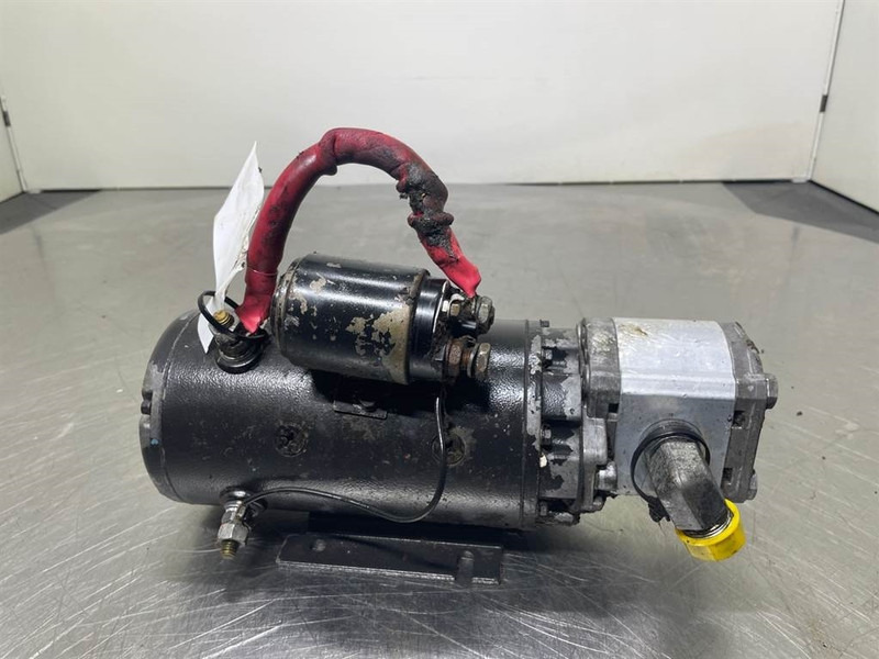 New Holland W110C-84419597-Compact-/steering unit - Hydraulika pro Stavební technika: obrázek 4 New Holland W110C-84419597-Compact-/steering unit - Hydraulika pro Stavební technika: obrázek 4
