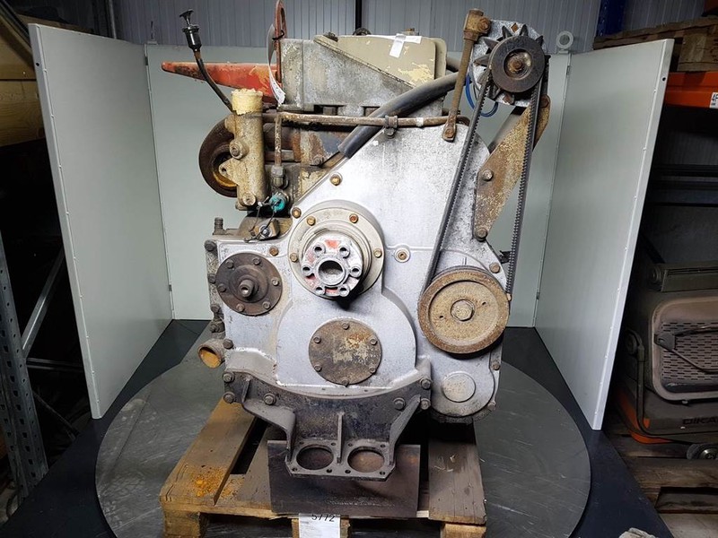 O & K L45-Cummins M11C250-Engine/Motor - Motor a díly pro Stavební technika: obrázek 5 O & K L45-Cummins M11C250-Engine/Motor - Motor a díly pro Stavební technika: obrázek 5