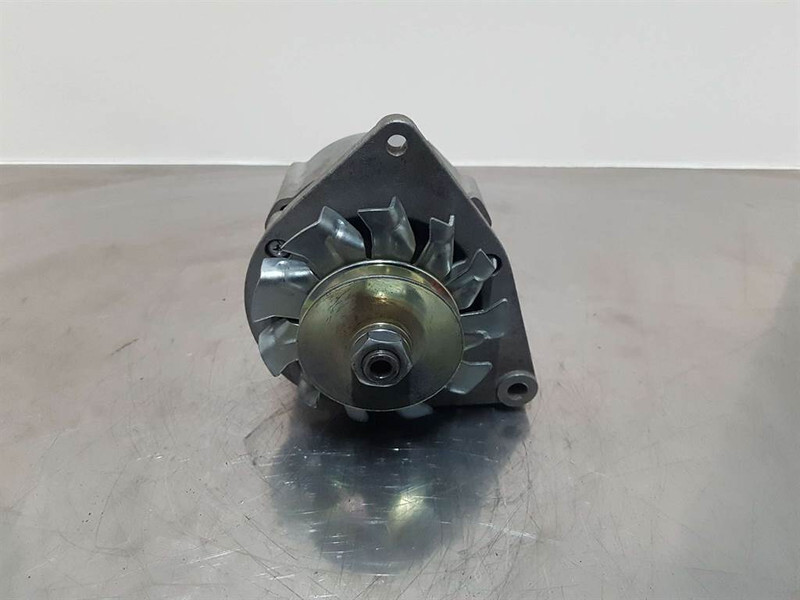 Perkins 12V 33A-11201507-Alternator/Lichtmaschine/Dynamo - Motor pro Stavební technika: obrázek 2 Perkins 12V 33A-11201507-Alternator/Lichtmaschine/Dynamo - Motor pro Stavební technika: obrázek 2