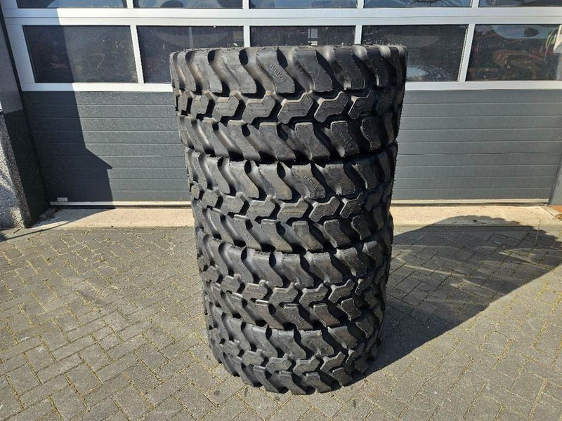 SWT 400/70R20 *NEW* - Tire/Reifen/Band - Pneumatiky a ráfky pro Stavební technika: obrázek 1 SWT 400/70R20 *NEW* - Tire/Reifen/Band - Pneumatiky a ráfky pro Stavební technika: obrázek 1