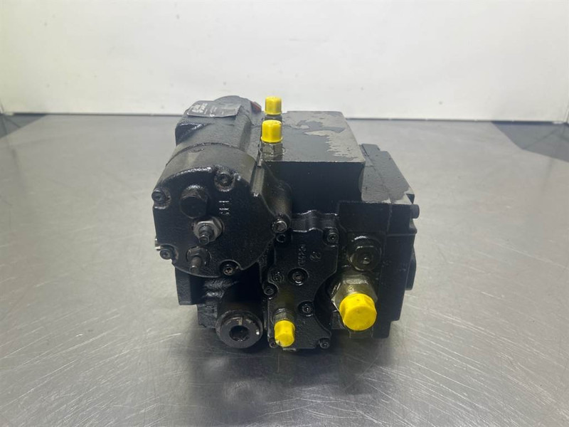 Sauer Danfoss 42R41CG3AN52P3G2F1A34-Drive pump/Fahrpumpe/Rijpomp - Hydraulika pro Stavební technika: obrázek 2 Sauer Danfoss 42R41CG3AN52P3G2F1A34-Drive pump/Fahrpumpe/Rijpomp - Hydraulika pro Stavební technika: obrázek 2