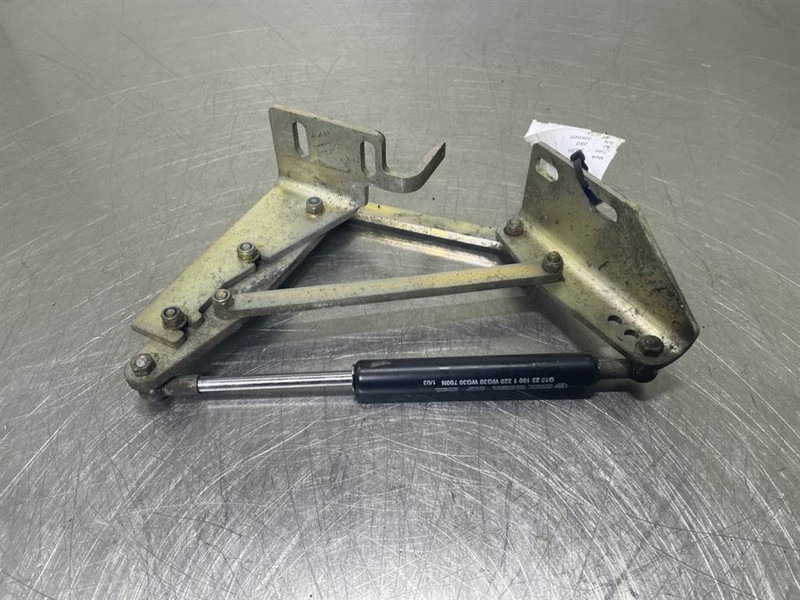 Schaeff SKL834-0451019030-Hinge right/Scharnier - Rám/ Šasi pro Stavební technika: obrázek 1 Schaeff SKL834-0451019030-Hinge right/Scharnier - Rám/ Šasi pro Stavební technika: obrázek 1