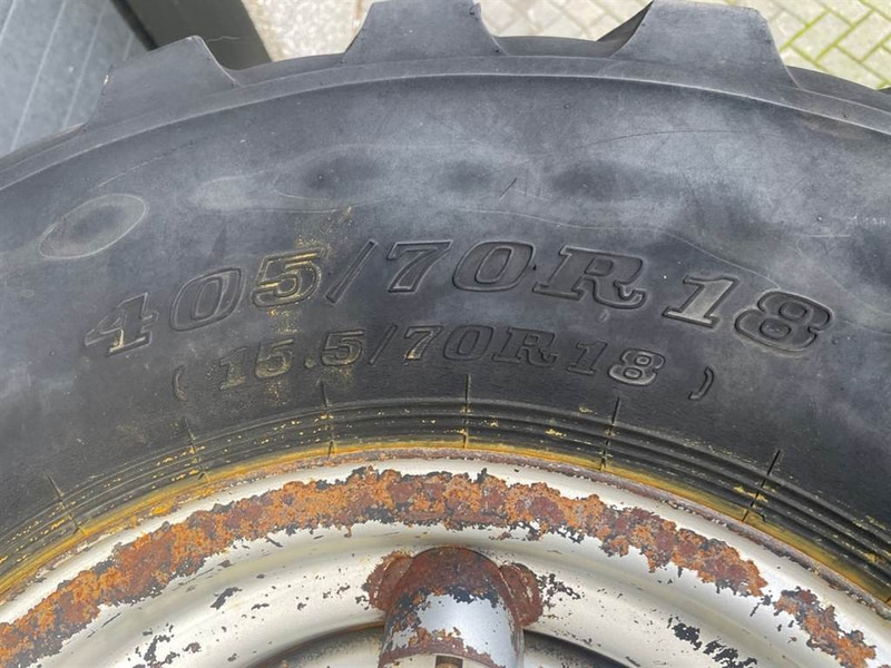 Terex AL80-Dunlop 405/70R18 (15.5/70R18)-Tire/Reifen - Pneumatiky a ráfky pro Stavební technika: obrázek 4 Terex AL80-Dunlop 405/70R18 (15.5/70R18)-Tire/Reifen - Pneumatiky a ráfky pro Stavební technika: obrázek 4