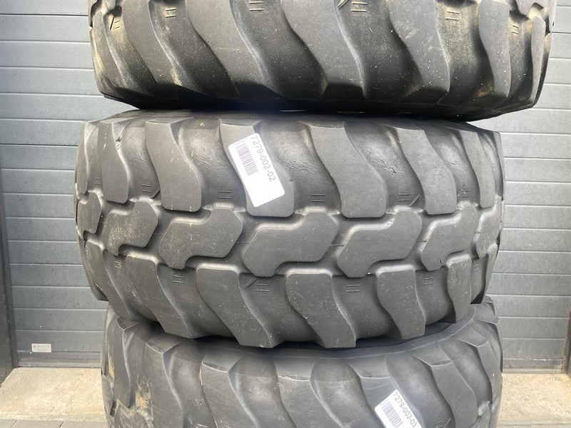 Terex AL80-Dunlop 405/70R18 (15.5/70R18)-Tire/Reifen - Pneumatiky a ráfky pro Stavební technika: obrázek 3 Terex AL80-Dunlop 405/70R18 (15.5/70R18)-Tire/Reifen - Pneumatiky a ráfky pro Stavební technika: obrázek 3
