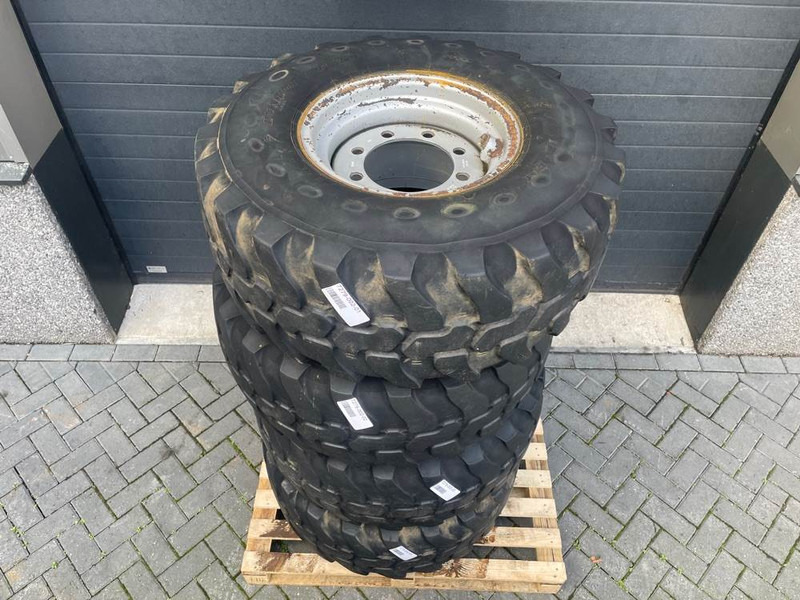 Terex AL80-Dunlop 405/70R18 (15.5/70R18)-Tire/Reifen - Pneumatiky a ráfky pro Stavební technika: obrázek 2 Terex AL80-Dunlop 405/70R18 (15.5/70R18)-Tire/Reifen - Pneumatiky a ráfky pro Stavební technika: obrázek 2