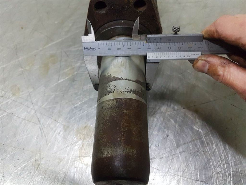 Terex TL100-6502116200-Quick hitch cylinder - Hydraulika pro Stavební technika: obrázek 5 Terex TL100-6502116200-Quick hitch cylinder - Hydraulika pro Stavební technika: obrázek 5