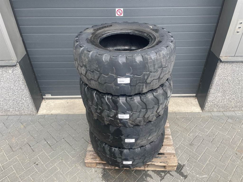 Terex TL120-Barkley 405/70R20-Tire/Reifen/Band - Pneumatiky a ráfky pro Stavební technika: obrázek 2 Terex TL120-Barkley 405/70R20-Tire/Reifen/Band - Pneumatiky a ráfky pro Stavební technika: obrázek 2