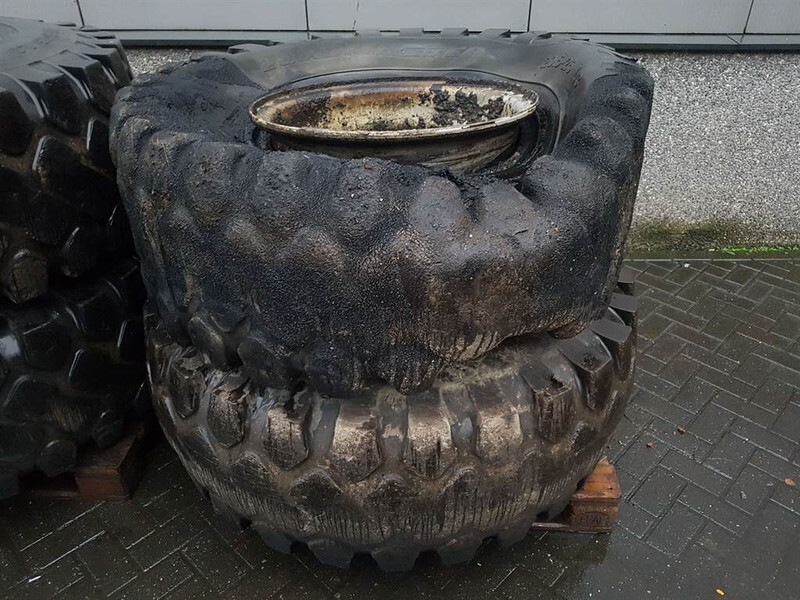 Terex TL210-Solideal 20.5-25-Tire/Reifen/Band - Pneumatiky a ráfky pro Stavební technika: obrázek 3 Terex TL210-Solideal 20.5-25-Tire/Reifen/Band - Pneumatiky a ráfky pro Stavební technika: obrázek 3