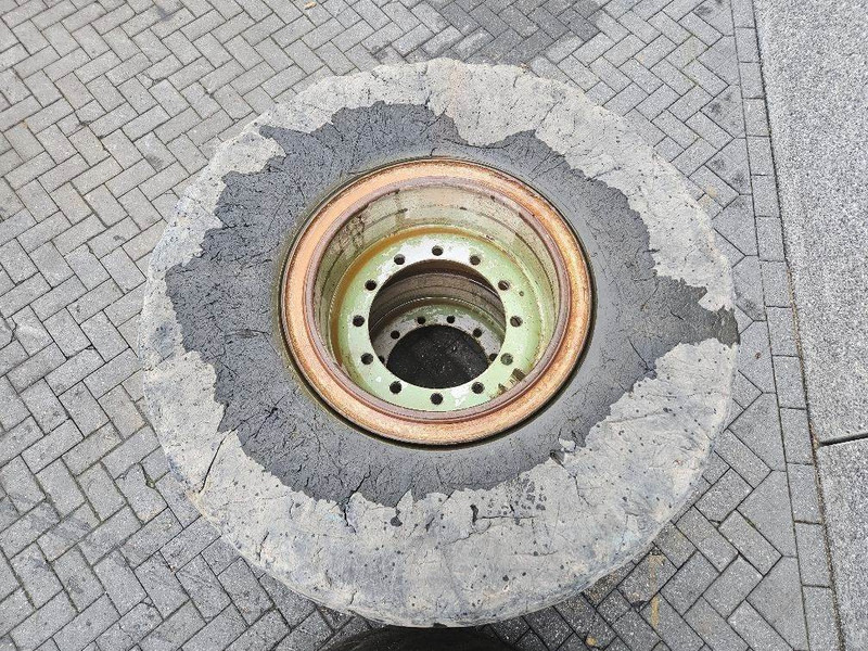 Terex TL260S-20.5R25-Tire/Reifen/Band - Pneumatiky a ráfky pro Stavební technika: obrázek 4 Terex TL260S-20.5R25-Tire/Reifen/Band - Pneumatiky a ráfky pro Stavební technika: obrázek 4