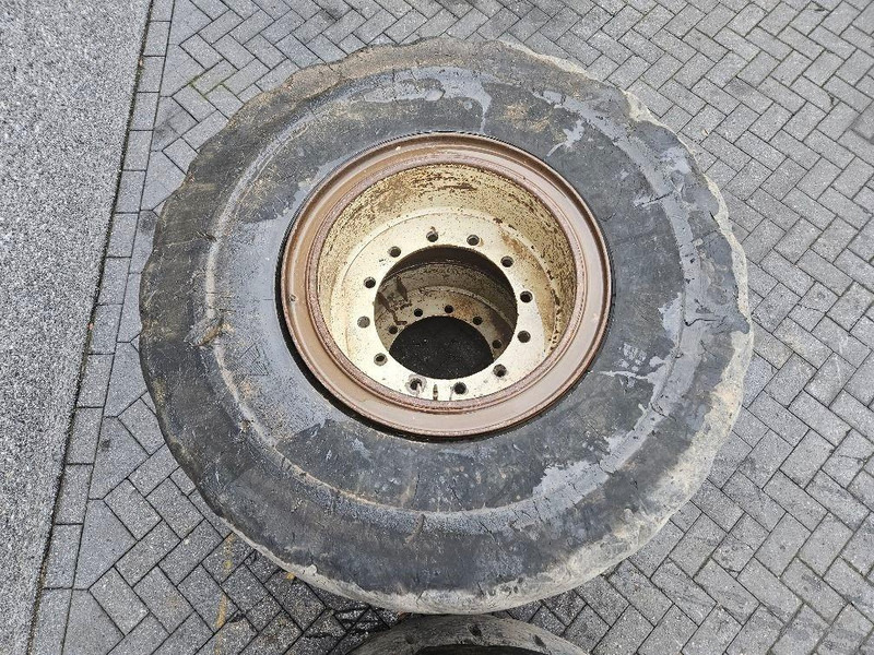 Terex TL260S-Banden 20.5-R25-Solid wheels / Full Gummi - Pneumatiky a ráfky pro Stavební technika: obrázek 5 Terex TL260S-Banden 20.5-R25-Solid wheels / Full Gummi - Pneumatiky a ráfky pro Stavební technika: obrázek 5