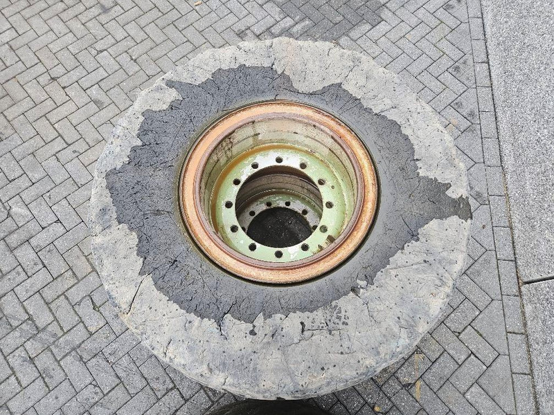 Terex TL260S-Banden 20.5-R25-Solid wheels / Full Gummi - Pneumatiky a ráfky pro Stavební technika: obrázek 4 Terex TL260S-Banden 20.5-R25-Solid wheels / Full Gummi - Pneumatiky a ráfky pro Stavební technika: obrázek 4