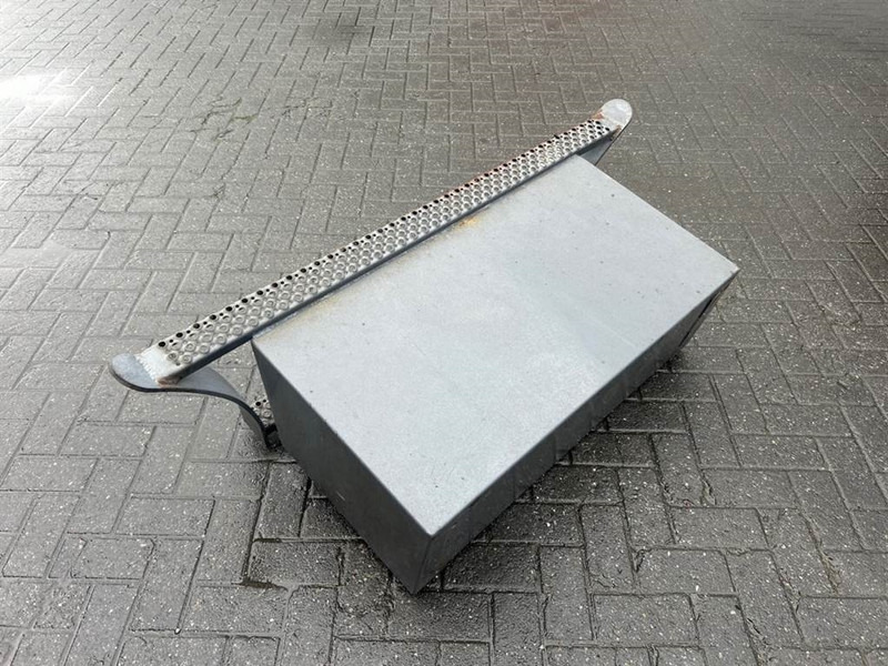 Terex TW150-6105515/6105516-Stair panel/Trittstufen - Rám/ Šasi pro Stavební technika: obrázek 3 Terex TW150-6105515/6105516-Stair panel/Trittstufen - Rám/ Šasi pro Stavební technika: obrázek 3