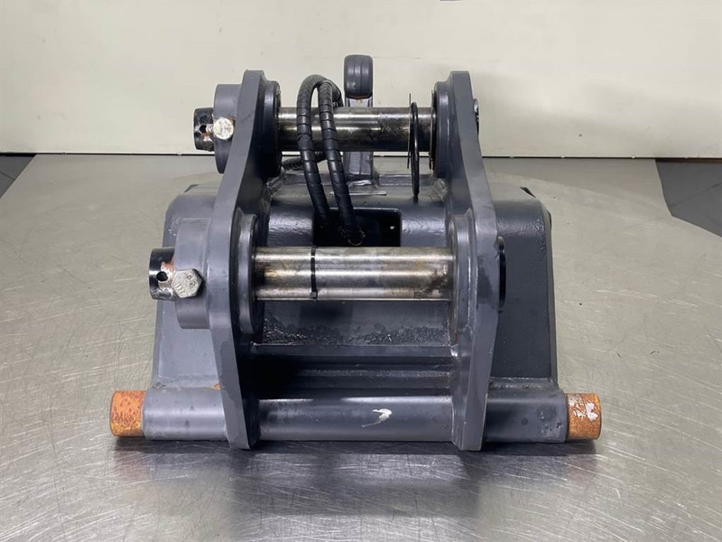 Verachtert CW30 - Quick coupler/Schnellwechsler/Snelwissel - Rychloupínací pro Stavební technika: obrázek 2 Verachtert CW30 - Quick coupler/Schnellwechsler/Snelwissel - Rychloupínací pro Stavební technika: obrázek 2