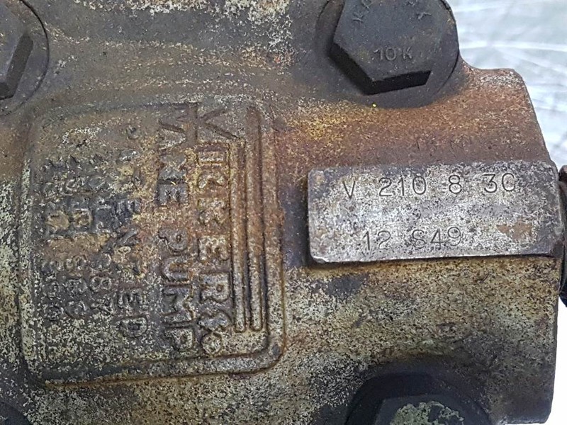 Vickers V210-8-3C-12-Vane pump/Zahnradpumpe/Tandwielpomp - Hydraulika pro Stavební technika: obrázek 4 Vickers V210-8-3C-12-Vane pump/Zahnradpumpe/Tandwielpomp - Hydraulika pro Stavební technika: obrázek 4