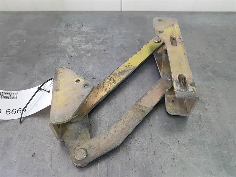 Volvo L30B-Z/SX-ZM2812685-Hinge/Scharnier - Rám/ Šasi: obrázek 1 Volvo L30B-Z/SX-ZM2812685-Hinge/Scharnier - Rám/ Šasi: obrázek 1