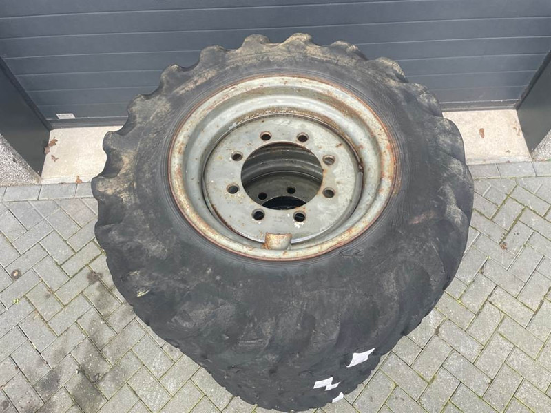 Volvo L30D-Firestone 12.5-20-Tire/Reifen/Band - Pneumatiky a ráfky pro Stavební technika: obrázek 5 Volvo L30D-Firestone 12.5-20-Tire/Reifen/Band - Pneumatiky a ráfky pro Stavební technika: obrázek 5