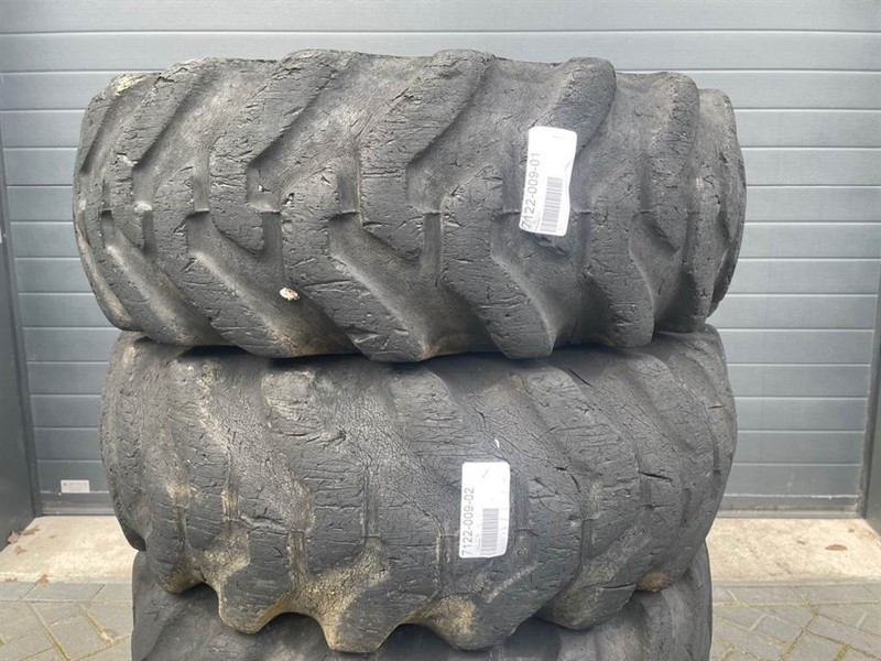 Volvo L30D-Firestone 12.5-20-Tire/Reifen/Band - Pneumatiky a ráfky pro Stavební technika: obrázek 3 Volvo L30D-Firestone 12.5-20-Tire/Reifen/Band - Pneumatiky a ráfky pro Stavební technika: obrázek 3