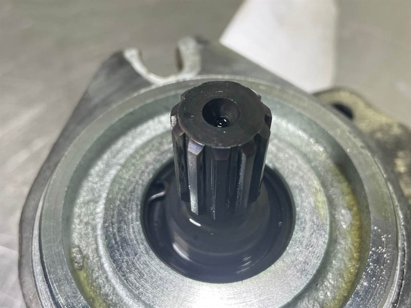 Volvo L35B-Haldex WP15A1-1830497-Gearpump/Zahnradpumpe - Hydraulika pro Stavební technika: obrázek 4 Volvo L35B-Haldex WP15A1-1830497-Gearpump/Zahnradpumpe - Hydraulika pro Stavební technika: obrázek 4