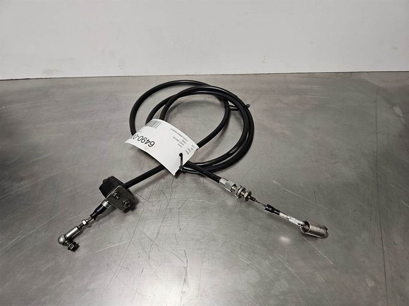 Volvo L40B-ZM2812373-Throttle cable/Gaszug/Gaskabel - Rám/ Šasi pro Stavební technika: obrázek 1 Volvo L40B-ZM2812373-Throttle cable/Gaszug/Gaskabel - Rám/ Šasi pro Stavební technika: obrázek 1