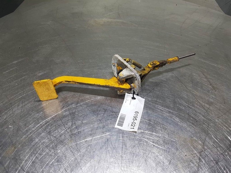 Zettelmeyer ZL1001 - Brake pedal - Kabina a interiér pro Stavební technika: obrázek 1 Zettelmeyer ZL1001 - Brake pedal - Kabina a interiér pro Stavební technika: obrázek 1