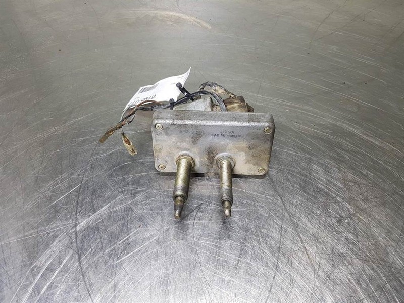 Zettelmeyer ZL1001-Valeo 105317-Wiper motor/Wischermotor - Elektrický systém pro Stavební technika: obrázek 2 Zettelmeyer ZL1001-Valeo 105317-Wiper motor/Wischermotor - Elektrický systém pro Stavební technika: obrázek 2