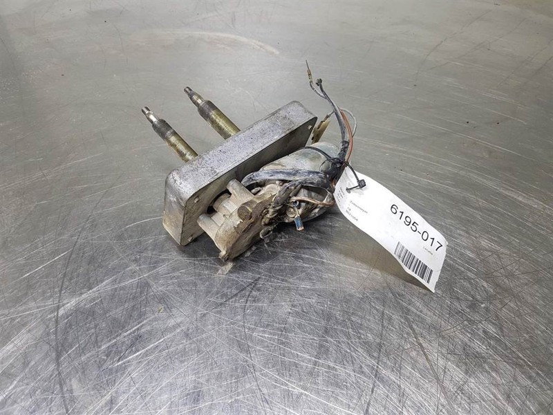 Zettelmeyer ZL1001-Valeo 105317-Wiper motor/Wischermotor - Elektrický systém pro Stavební technika: obrázek 1 Zettelmeyer ZL1001-Valeo 105317-Wiper motor/Wischermotor - Elektrický systém pro Stavební technika: obrázek 1