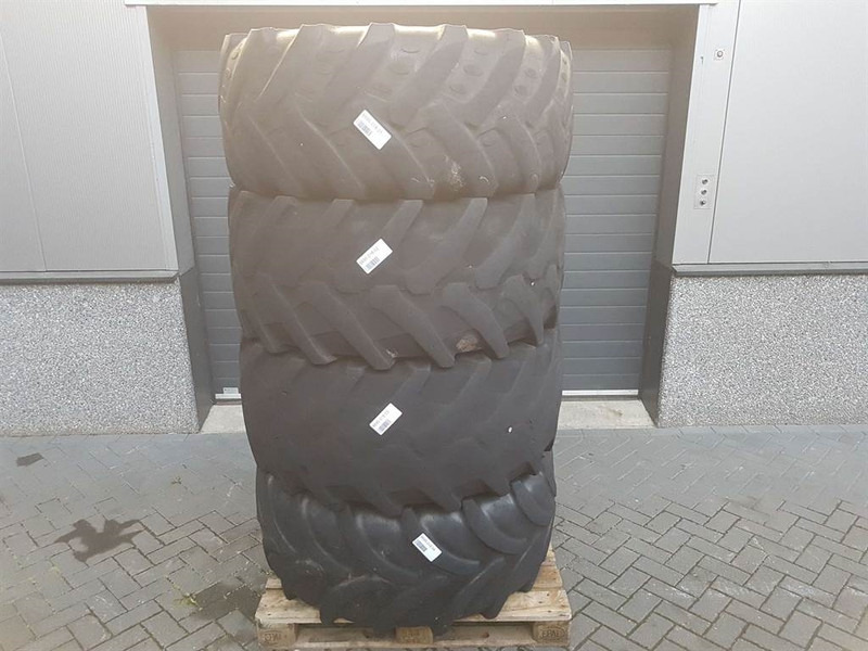 Zettelmeyer ZL801-BKT 480/70R24-Tire/Reifen/Band - Pneumatiky a ráfky pro Stavební technika: obrázek 1 Zettelmeyer ZL801-BKT 480/70R24-Tire/Reifen/Band - Pneumatiky a ráfky pro Stavební technika: obrázek 1