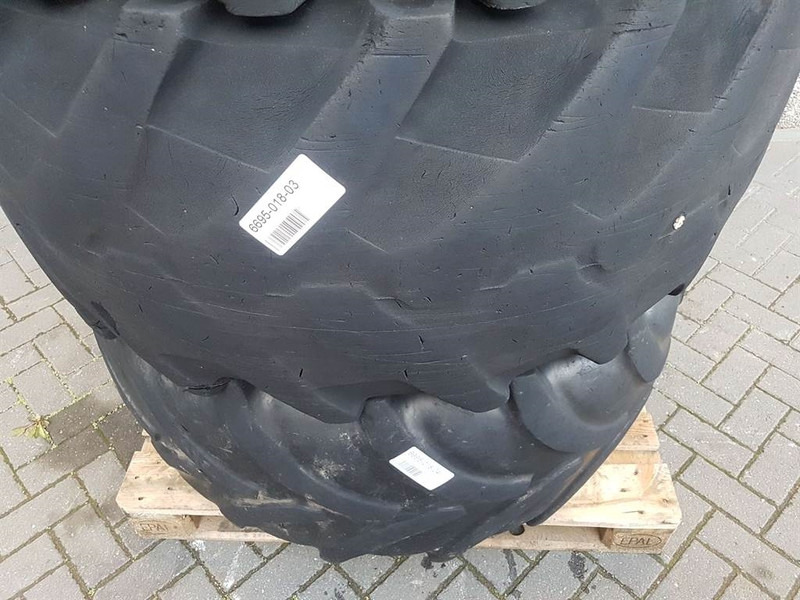 Zettelmeyer ZL801-BKT 480/70R24-Tire/Reifen/Band - Pneumatiky a ráfky pro Stavební technika: obrázek 4 Zettelmeyer ZL801-BKT 480/70R24-Tire/Reifen/Band - Pneumatiky a ráfky pro Stavební technika: obrázek 4