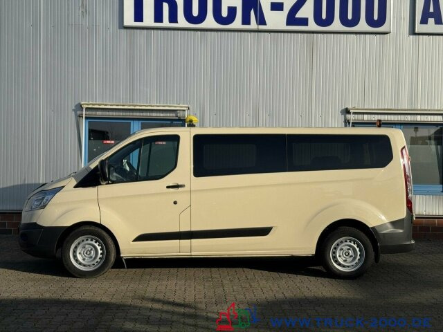 Ford Transit 2.0 TDCI Custom TAXI Ausstattung 9 Sitze - Mikrobus: obrázek 4 Ford Transit 2.0 TDCI Custom TAXI Ausstattung 9 Sitze - Mikrobus: obrázek 4