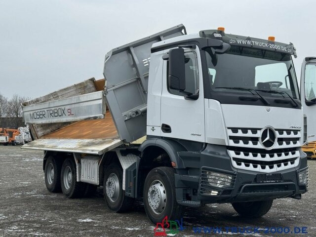 Mercedes-Benz Arocs 3248 8x4/4 Moser 3 Seiten Kipper Retarder - Sklápěč: obrázek 4 Mercedes-Benz Arocs 3248 8x4/4 Moser 3 Seiten Kipper Retarder - Sklápěč: obrázek 4