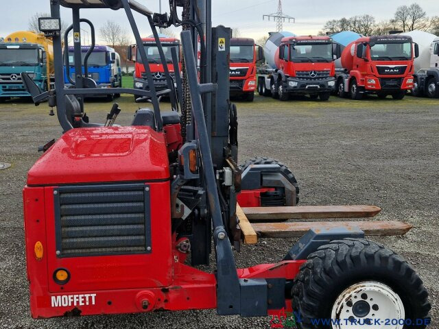 Moffett Mitnahmestapler 4 Wege Allrad NX Typ M 4 25.4 - Závěsný vysokozdvižný vozík: obrázek 3 Moffett Mitnahmestapler 4 Wege Allrad NX Typ M 4 25.4 - Závěsný vysokozdvižný vozík: obrázek 3