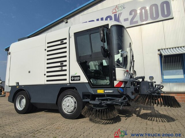 Ravo 540 3 Besen Sweeper 62 km/h Autobahn fähig - Zametací vůz: obrázek 3 Ravo 540 3 Besen Sweeper 62 km/h Autobahn fähig - Zametací vůz: obrázek 3