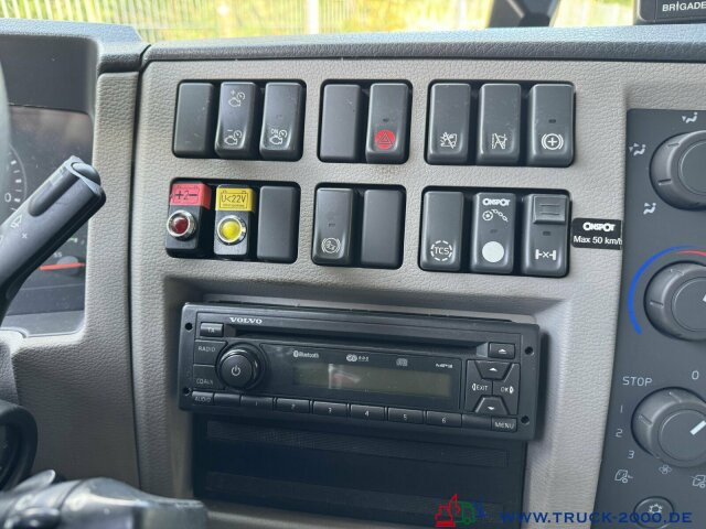 Volvo FL16 250 Tiefkühler MOTORSCHADEN / ENGINE BROKEN - Chladírenský nákladní automobil: obrázek 4 Volvo FL16 250 Tiefkühler MOTORSCHADEN / ENGINE BROKEN - Chladírenský nákladní automobil: obrázek 4