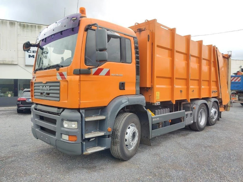 MAN TGA 26.320 6x2 garbage truck ZOELLER - Vůz na odvoz odpadků: obrázek 1 MAN TGA 26.320 6x2 garbage truck ZOELLER - Vůz na odvoz odpadků: obrázek 1
