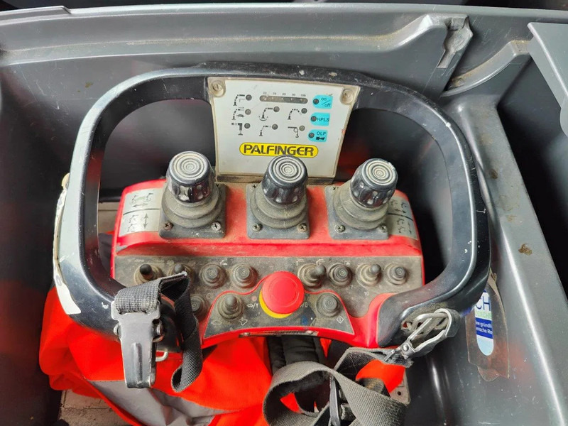 MAN TGL 12.250 City-Abroller Container + Palfinger PK5001 Remote - Hákový nosič kontejnerů, Auto s hydraulickou rukou: obrázek 5 MAN TGL 12.250 City-Abroller Container + Palfinger PK5001 Remote - Hákový nosič kontejnerů, Auto s hydraulickou rukou: obrázek 5