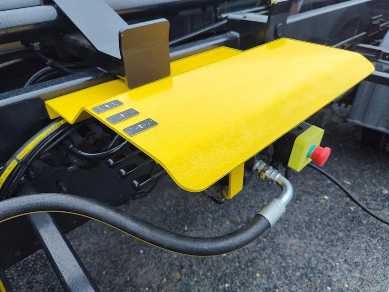 MAN TGL 12.250 with NEW Containersystem / Hooklift JIMECA - Hákový nosič kontejnerů: obrázek 5 MAN TGL 12.250 with NEW Containersystem / Hooklift JIMECA - Hákový nosič kontejnerů: obrázek 5