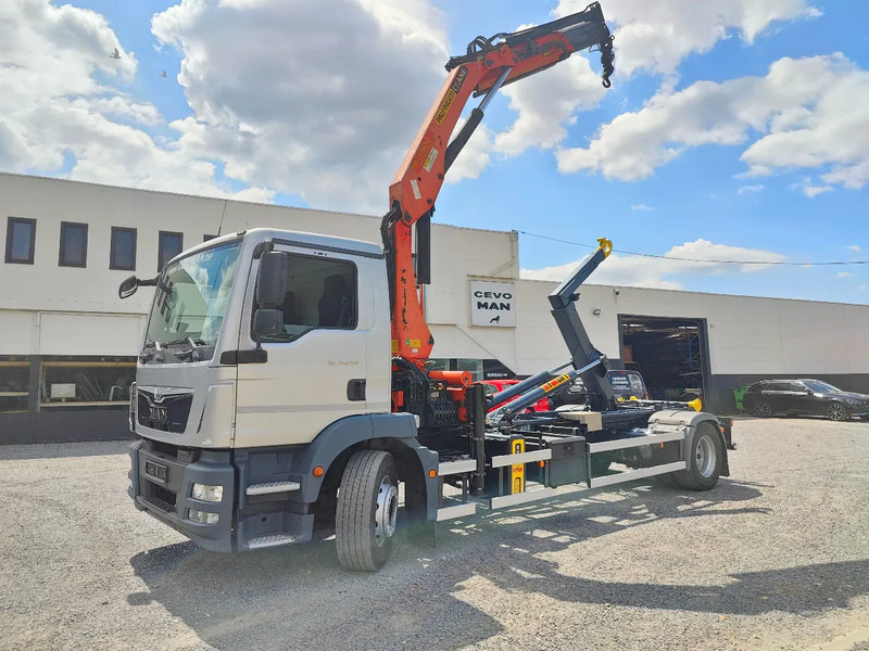MAN TGM 18.290 4x2 Euro 6 + Crane Palfinger PK15500 - Hákový nosič kontejnerů, Auto s hydraulickou rukou: obrázek 1 MAN TGM 18.290 4x2 Euro 6 + Crane Palfinger PK15500 - Hákový nosič kontejnerů, Auto s hydraulickou rukou: obrázek 1