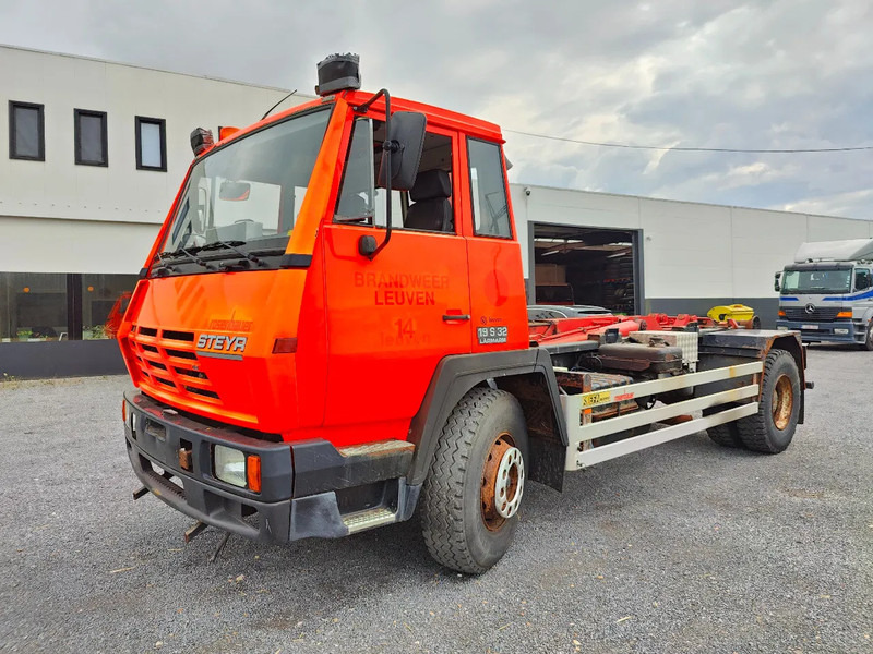 Steyr 19S31 19S32 Container Marrel - Hákový nosič kontejnerů: obrázek 2 Steyr 19S31 19S32 Container Marrel - Hákový nosič kontejnerů: obrázek 2