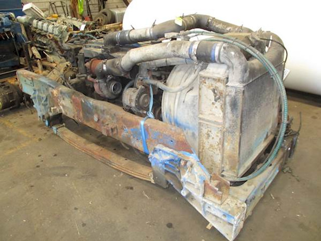 Cummins L10-325 - Motor pro Nákladní auto: obrázek 3 Cummins L10-325 - Motor pro Nákladní auto: obrázek 3